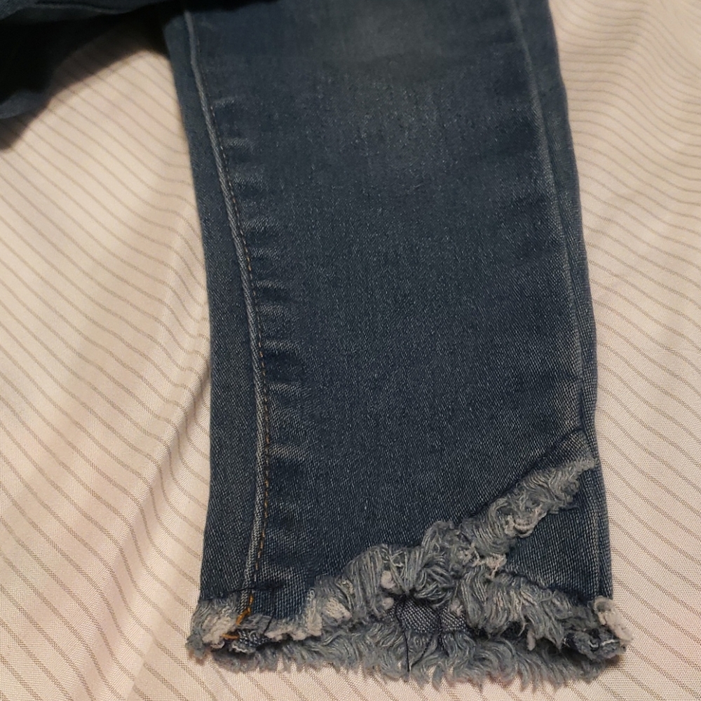 Jeans - Picture 2 of 3